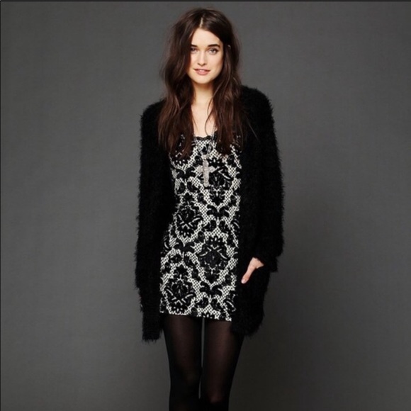 Free People Dresses & Skirts - Free People Nude and Black Velvet Lace Dress
